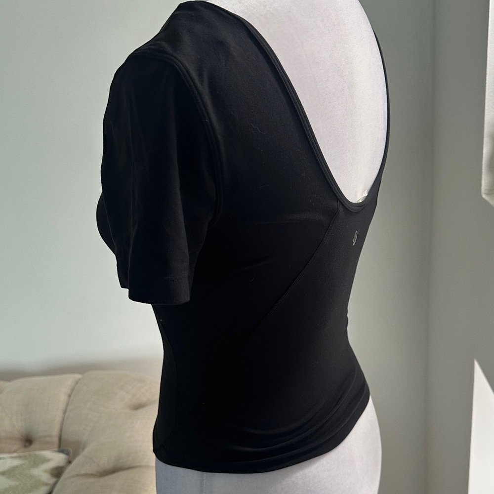 lululemon athletica Black Crop Top - Picture 4 of 7